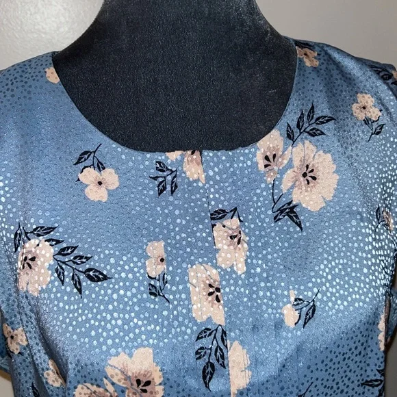 Emma & Michele silky lightweight spring summer midi length sleeveless dress - Picture 4 of 9